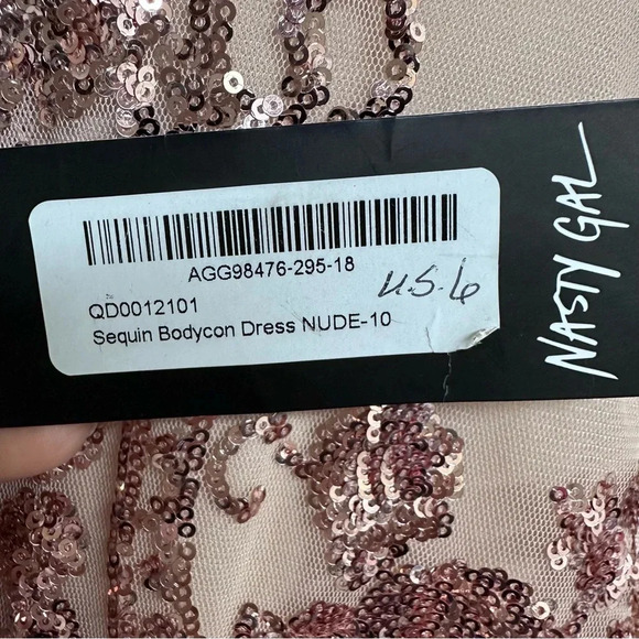 NWT SEQUIN DRESS- HOW LOW CAN YOU GO. Date night, prom, occasion mini sz6 - Picture 7 of 9